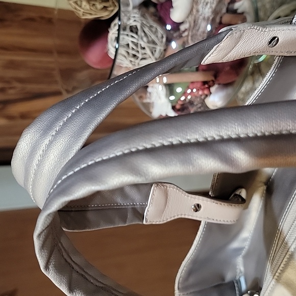 CHANEL EUC Paris Biarritz with COA Side Pocket Tote GM Quilted Metallic Canvas - Picture 8 of 16